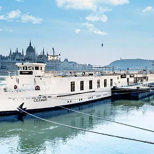 4* Úszó hotel Onriver - Ms Cezanne